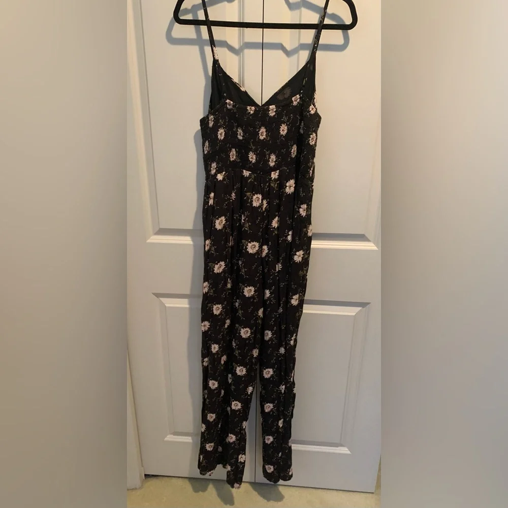 American Eagle Outfitters Floral Jumpsuit L Short - Picture 8 of 8